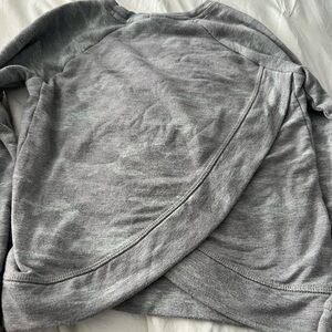 Athleta Girl Cozy Grey/camo Sweatshirt – Size 7 (Small)